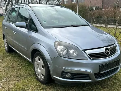 Usata Opel Zafira 105 CV (77 kW) 2006 Monovolume