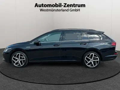Gebraucht VW Golf VIII Highline 150 PS (110 kW) 2021 Schwarz Kombi