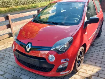 Gebraucht Renault Twingo 75 PS (55 kW) 2013 Rot Kleinwagen