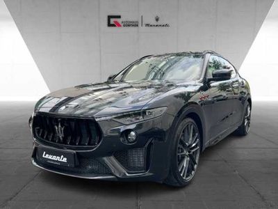 gebraucht Maserati Levante TROFEO MY23 V8 580PS AWD Nero & Nero