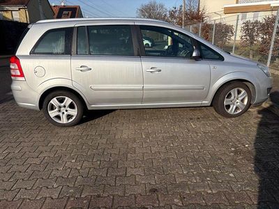 Usata Opel Zafira Innovation 150 CV (110 kW) 2008 Argento Monovolume