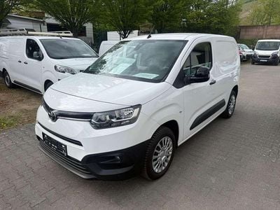 Second-hand Toyota Proace 102 CP (75 kW) 2022 Alb Monovolum