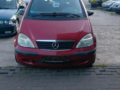 Gebraucht Mercedes A160 Classic 101 PS (74 kW) 2002 Rot Kleinwagen