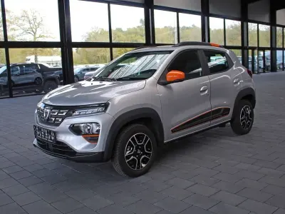Second-hand Dacia Spring Comfort Plus 33 kW (45 CP) 2022 Argintiu Hatchback