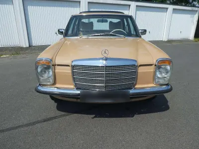 Gebraucht Mercedes W115 95 PS (69 kW) 1975 Beige Limousine