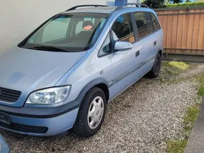 Gebraucht Opel Zafira Comfort 125 PS (91 kW) 2000 Schwarz Van / Kleinbus