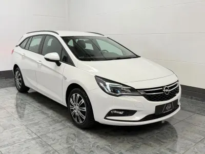 Gebraucht Opel Astra Edition 95 PS (69 kW) 2018 Weiß Kombi