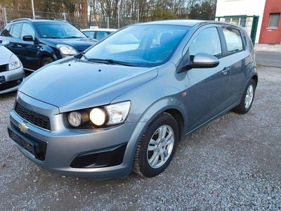 Gebraucht Chevrolet Aveo LT 101 PS (74 kW) 2012 Grau Kleinwagen