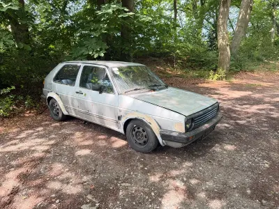 Gebraucht VW Golf II 55 PS (40 kW) 1987 Silber Kleinwagen