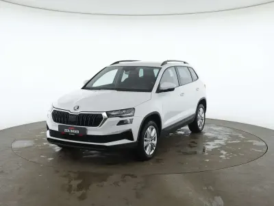 Usata Skoda Karoq Selection 150 CV (110 kW) 2024 Bianco SUV