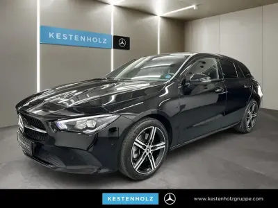 Używany Mercedes CLA220 Night 190 KM (139 kW) 2023 Czarny Sedan/Limuzyna