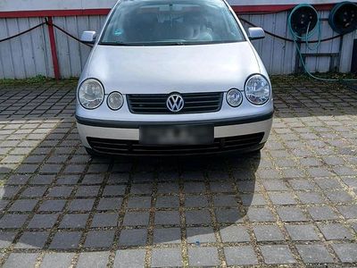 Gebraucht VW Polo 75 PS (55 kW) 2003 Silber Limousine