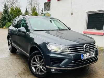Gebraucht VW Touareg 262 PS (192 kW) 2016 Grau SUV
