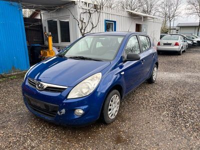 gebraucht Hyundai i20 TÜV Neu