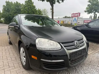 Gebraucht VW Jetta Trendline 170 PS (125 kW) 2009 Schwarz Limousine