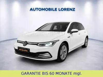 Używany VW Golf VIII Style 150 KM (110 kW) 2024 Biały Sedan/Limuzyna