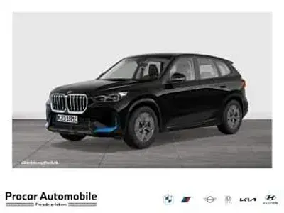 Gebraucht BMW iX1 230 kW (313 PS) 2023 Schwarz (schwarz uni) SUV