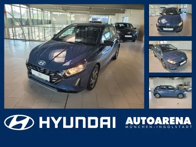 Gebraucht Hyundai i20 Trend 101 PS (74 kW) 2025 Vibrant blue / mic Kleinwagen