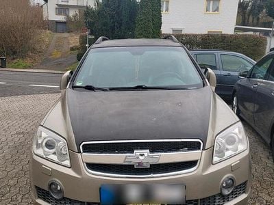 Usata Chevrolet Captiva 150 CV (110 kW) 2008 Oro SUV