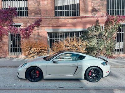 Porsche Cayman GTS
