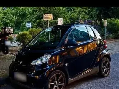 Usado Smart ForTwo Cabrio 75 HP (55 kW) 2010 Preto Cabrios