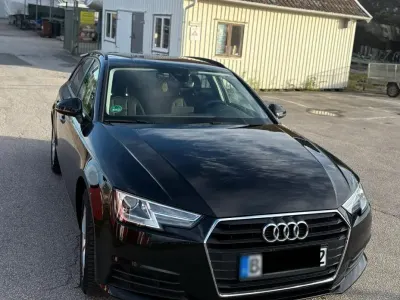 Gebraucht Audi A4 150 PS (110 kW) 2018 Schwarz Kombi