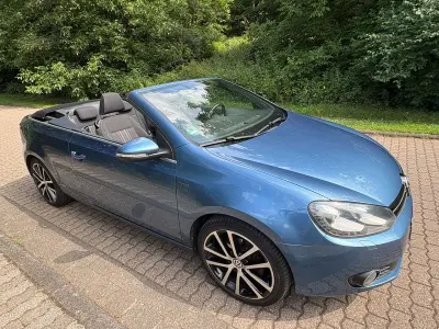 Gebraucht VW Golf Cabriolet LOUNGE 122 PS (89 kW) 2015 Blau Cabrio