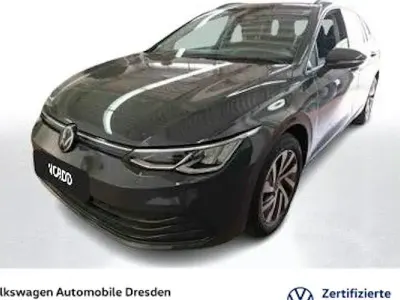 Gebraucht VW Golf VIII Life 116 PS (85 kW) 2023 Grau Kombi