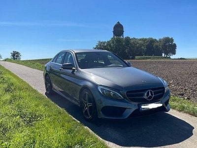 Gebraucht Mercedes C180 AMG line 122 PS (89 kW) 2018 Grau Limousine
