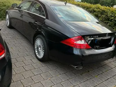 Gebraucht Mercedes CLS320 224 PS (164 kW) 2007 Schwarz Coupé
