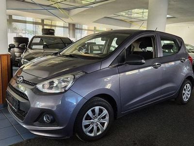 Gebraucht Hyundai i10 Classic 67 PS (49 kW) 2015 Star dust / met Kleinwagen