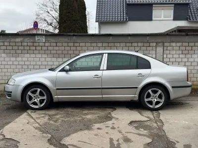 Gebraucht Skoda Superb 2005 Silber Limousine