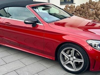 Gebraucht Mercedes C200 AMG 184 PS (135 kW) 2019 Rot Cabrio