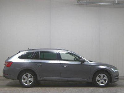 Usata Skoda Superb Ambition 150 CV (110 kW) 2023 Grigio Station wagon