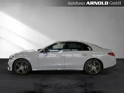 Gebraucht Mercedes E450 AMG line 367 PS (269 kW) 2025 Grau (manufaktur alpingrau uni) Limousine