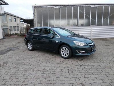 Gebraucht Opel Astra Exklusiv 140 PS (102 kW) 2014 Grün Kombi