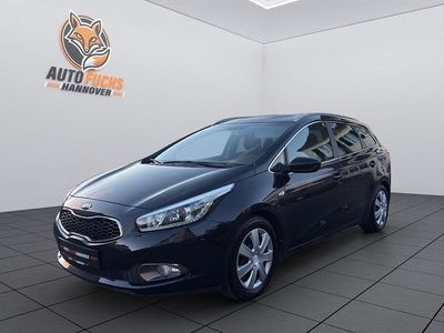 Second-hand Kia Ceed Sportswagon 135 CP (99 kW) 2015 Negru Break