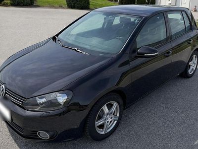 Second-hand VW Golf VI 105 CP (77 kW) 2011 Negru Hatchback