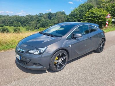 Opel Astra GTC