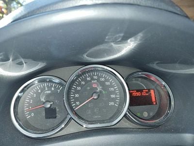 Blau Gebraucht 2015 Dacia Logan MCV Lauréate Kombi | 4.500 € (Guter Preis)