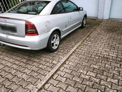 Gebraucht Opel Astra 125 PS (91 kW) 2005 Silber Coupé