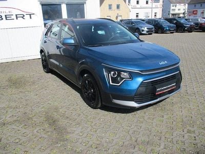 Second-hand Kia Niro Edition 7 105 CP (77 kW) 2022 Albastru SUV