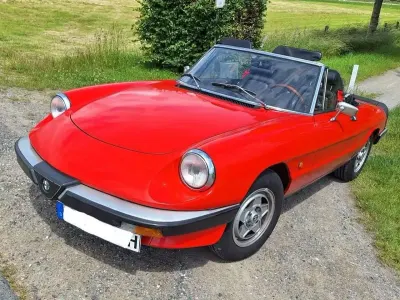 Gebraucht Alfa Romeo Spider 131 PS (96 kW) 1985 Rot Cabrio
