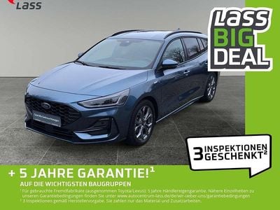 Gebraucht Ford Focus ST-Line 155 PS (114 kW) 2024 Chroma blau metallic Kombi