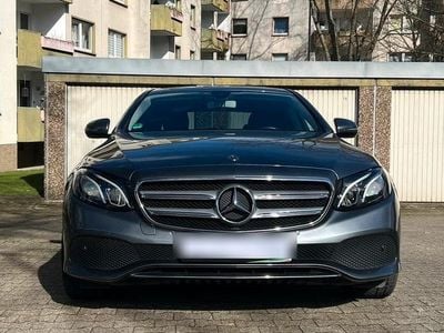 Mercedes E200