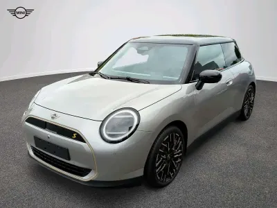 Gebraucht Mini Cooper SE Favoured 160 kW (218 PS) 2025 Grau Kleinwagen