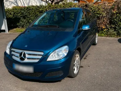 Second-hand Mercedes B200 136 CP (100 kW) 2008 Albastru Monovolum