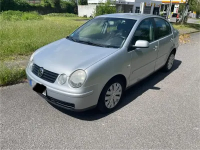 Gebraucht VW Polo 75 PS (55 kW) 2004 Grau Kleinwagen