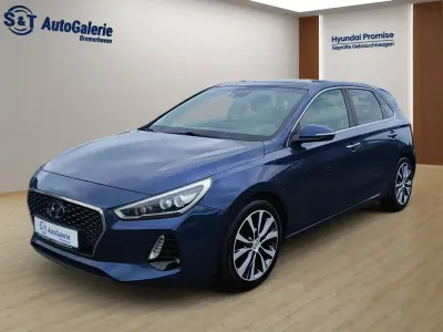 Gebraucht Hyundai i30 Premium 140 PS (102 kW) 2017 Blau Limousine
