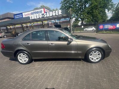 Gebraucht Mercedes E220 Elegance 170 PS (125 kW) 2007 Beige Limousine